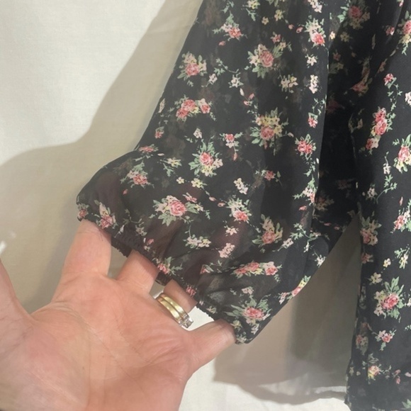 Lucy Love Babydoll Blouse Micro Floral Boho 3/4 Sleeve Chiffon Layered Size Smal - Picture 11 of 11
